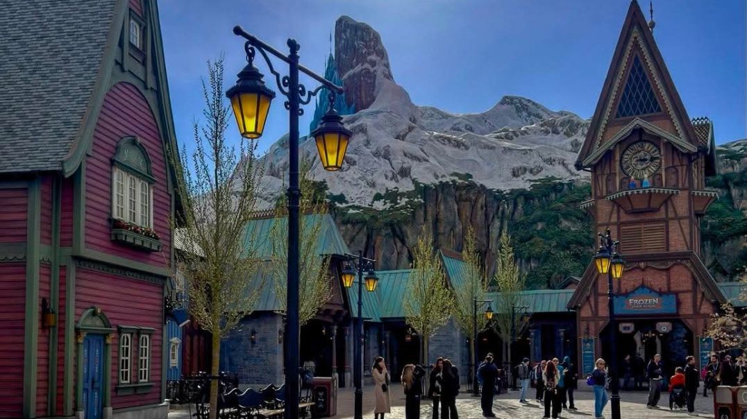 Attractions world of frozen "Disneyland Paris"